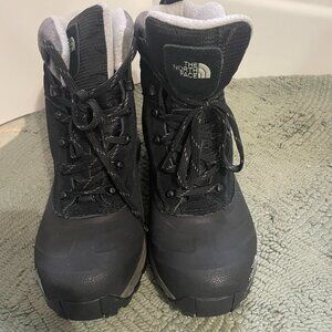 North Face ChilKat III Snow Boot, heat seeker Men’s Size 9 Black